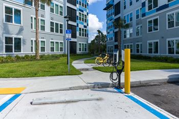 Ciel Luxury Apartments | Jacksonville, FL | Car Charging Station