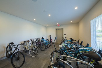 Ciel Luxury Apartments | Bike Repair Shop & Storage - Photo Gallery 15