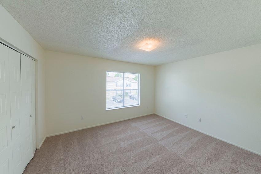 Pinewood Pointe Apartments, 1801 Kernan Boulevard South, Jacksonville