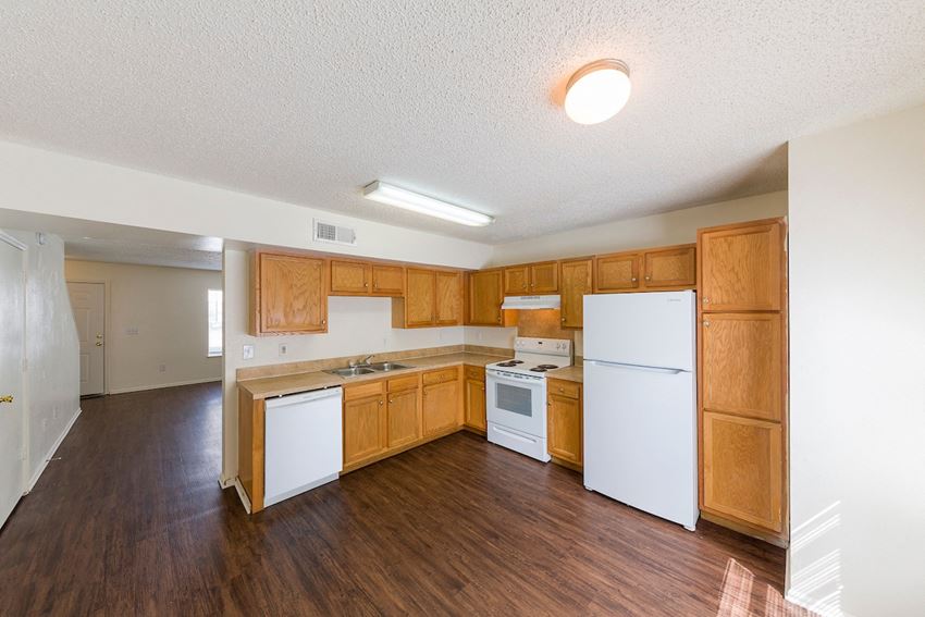 Pinewood Pointe Apartments, 1801 Kernan Boulevard South, Jacksonville