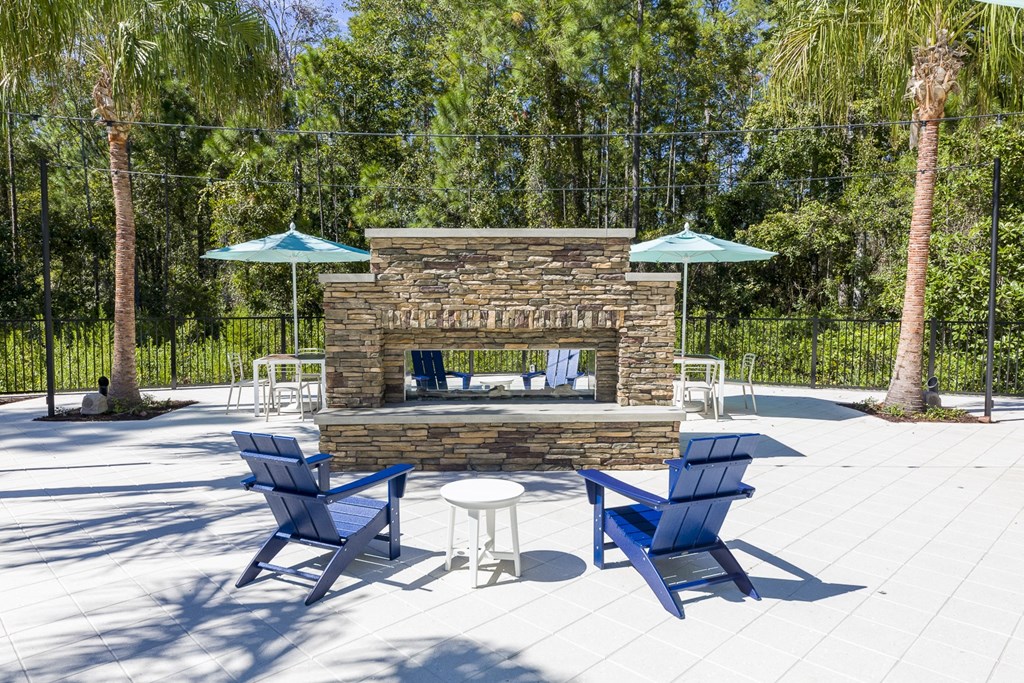 Longleaf at St. Johns Apartments | St. Johns, FL | Outdoor Fireplace