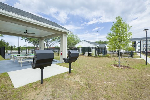 Madison Palms | Jacksonville, FL | Pavilion with Grills