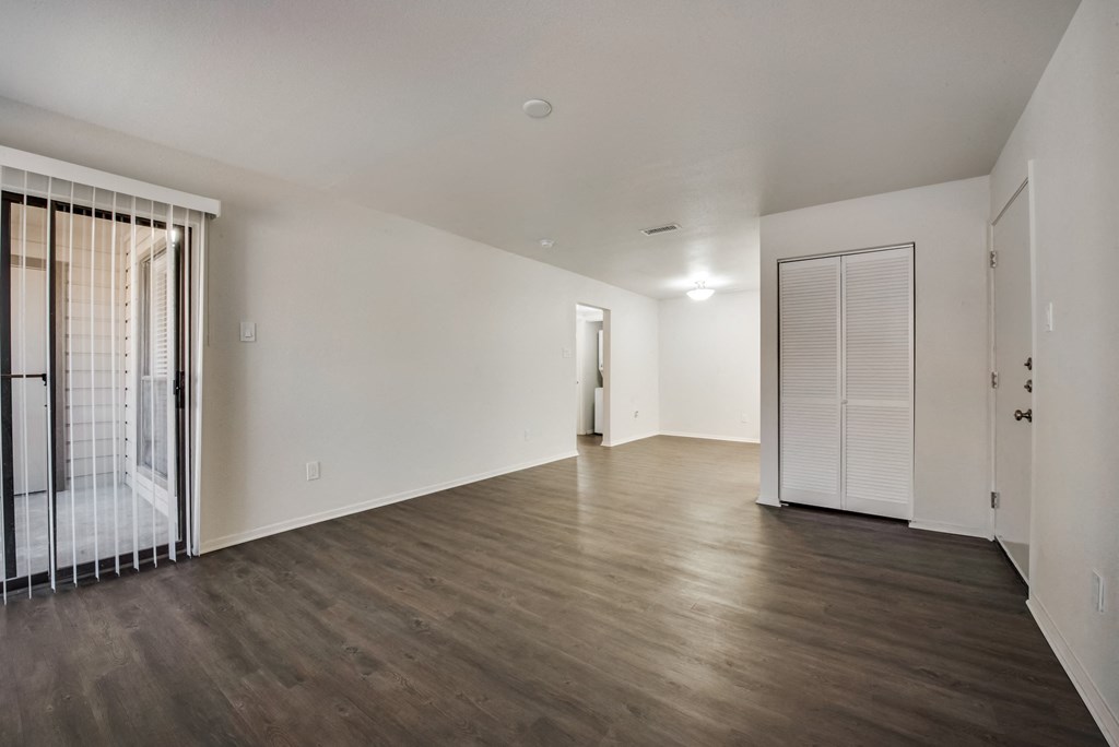 Horizons at Sunridge Living Room