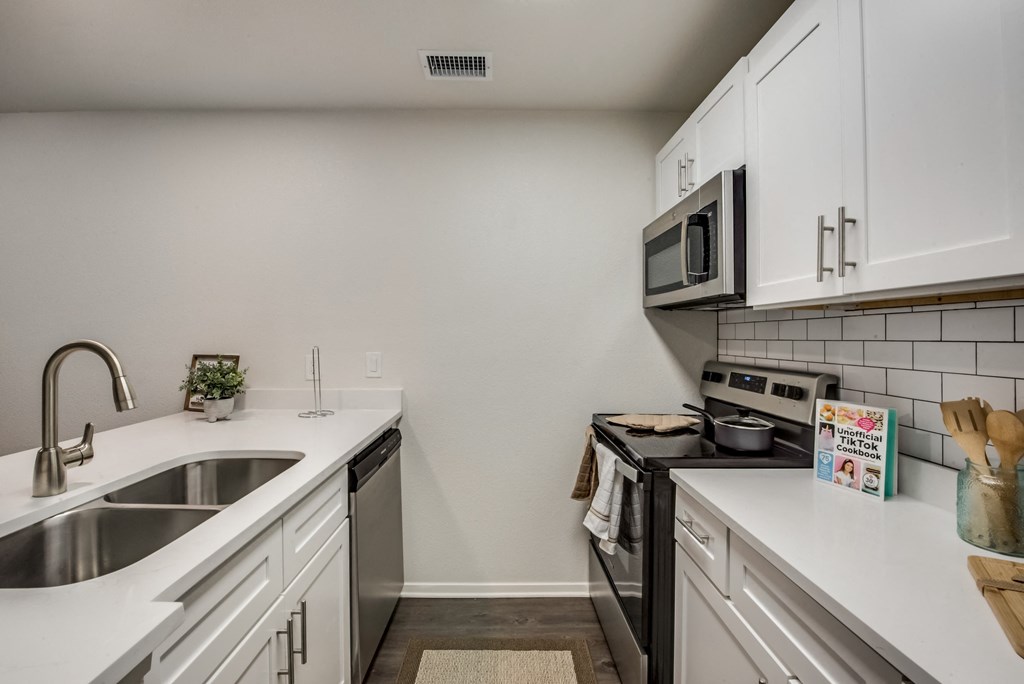 Horizons at Sunridge Kitchen