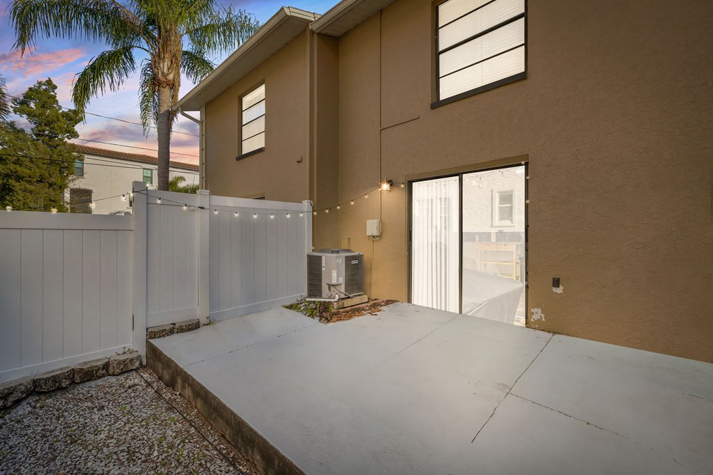 Albany Apartments | Tampa, FL | Private Patio