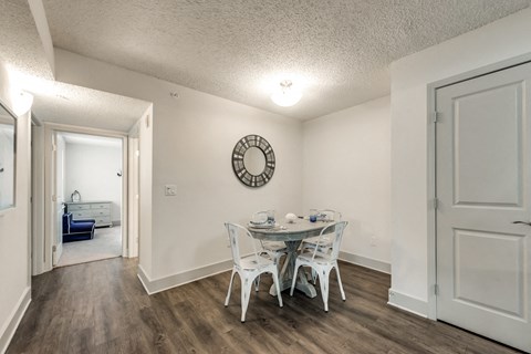 Bahia Cove Apartments Dining Room
