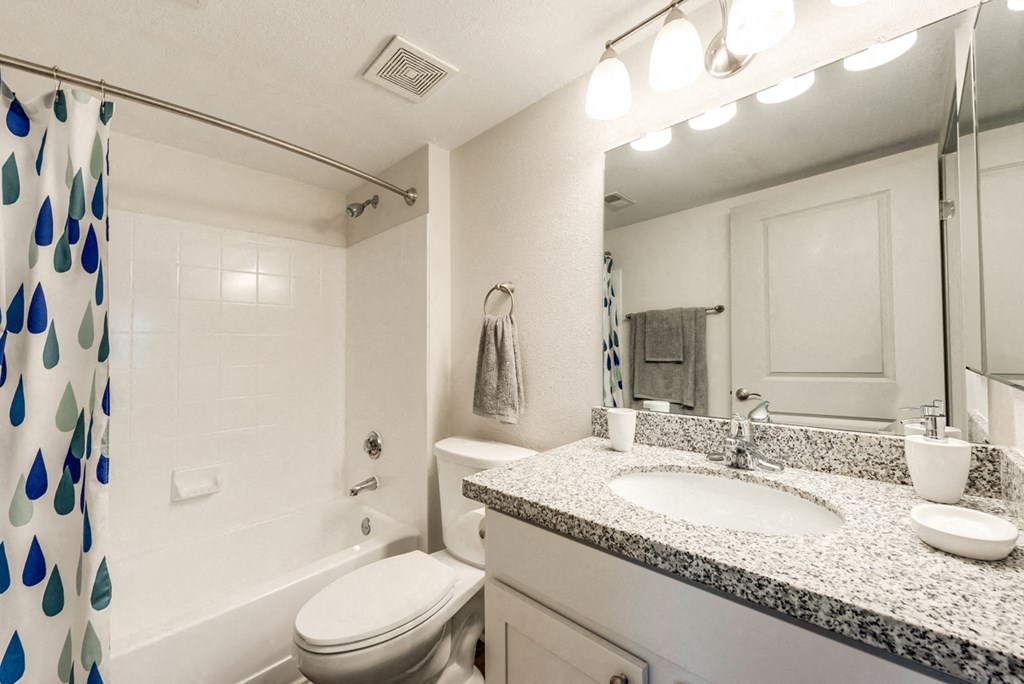 Bahia Cove Apartments Model Bathroom
