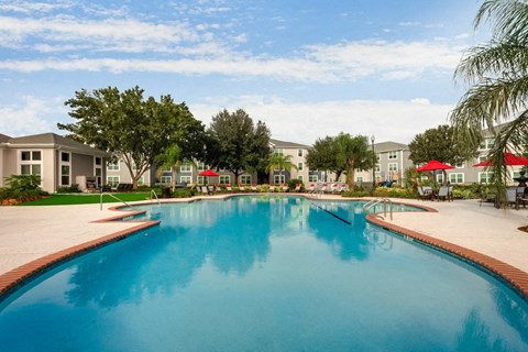 Bahia Cove Apartments Swimming Pool
