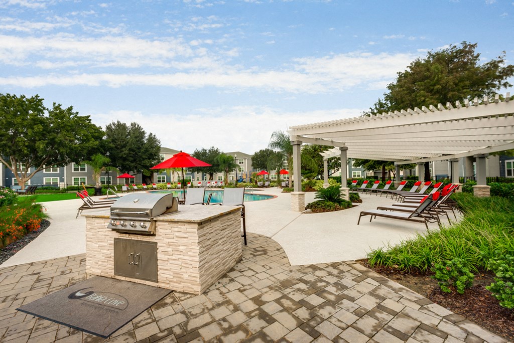 Bahia Cove Apartments Outdoor Summer Kitchen