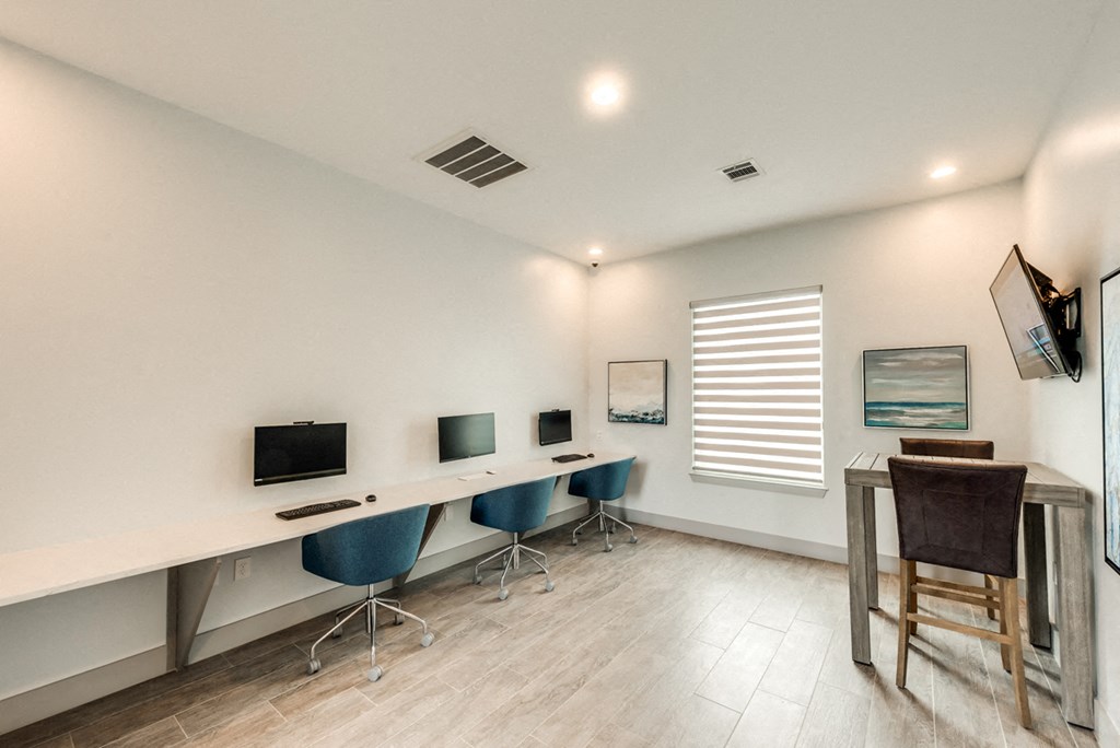 Bahia Cove Apartments Computer Lab