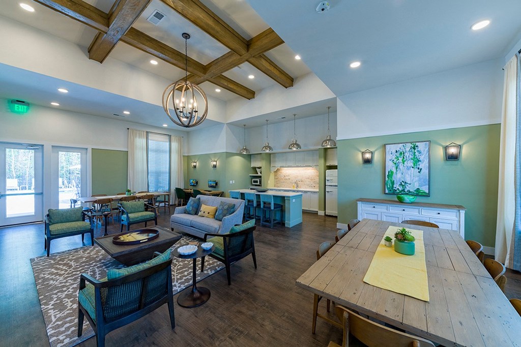Macie Creek Apartments Community Lounge