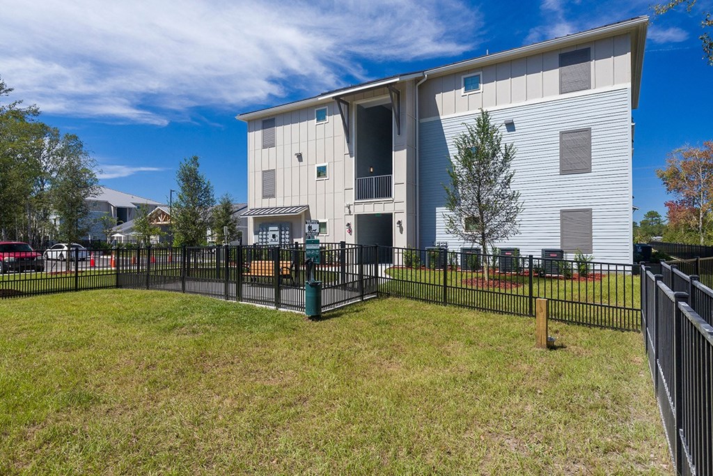 Macie Creek Apartments Dog Park