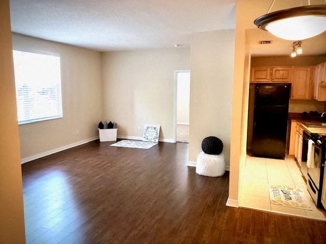 Erin Villas Living Room & Kitchen