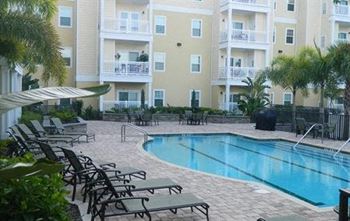 Pine Berry Senior Apartments Swimming Pool