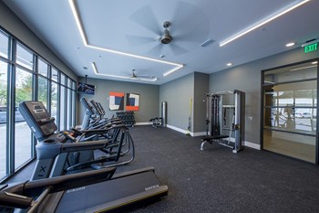 Lofts at Murray Hill Fitness Center - Photo Gallery 6