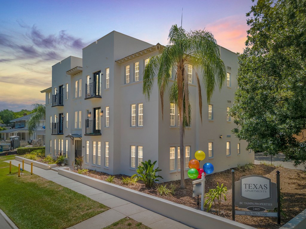 Exterior of Texas Apartment