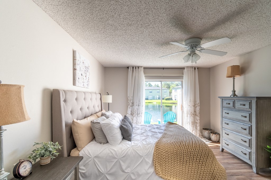 Townsgate Model Unit Bedroom