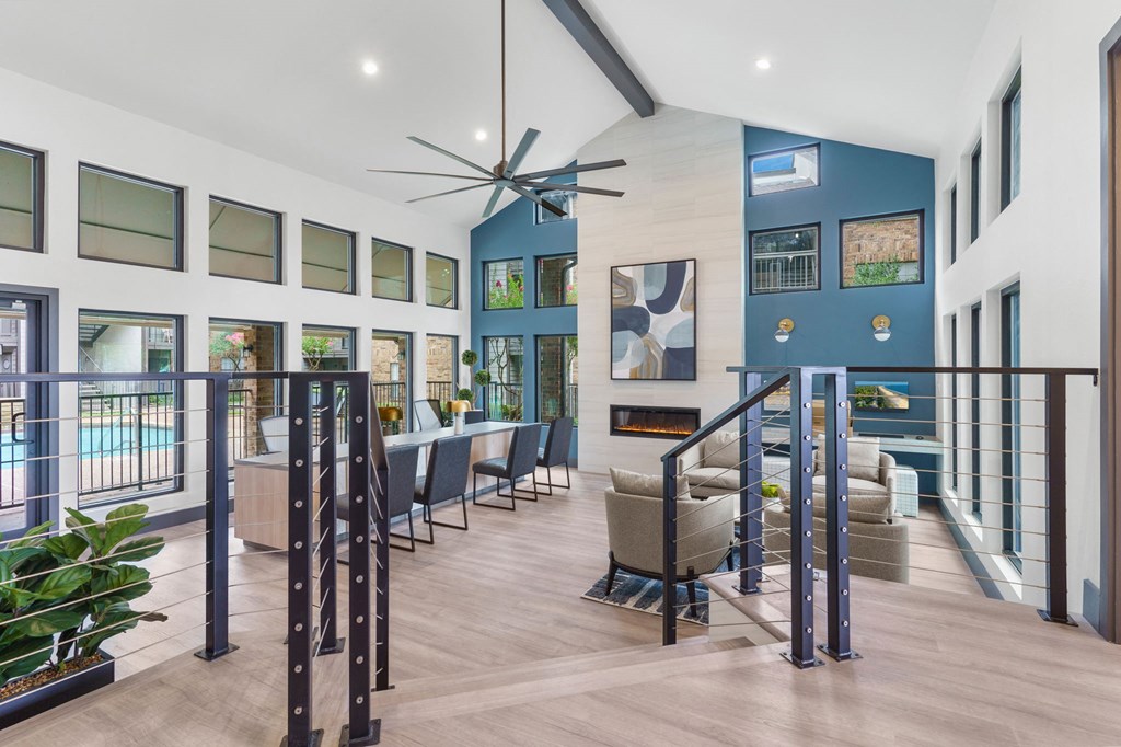 Hilton Head Apartments | Clubhouse | Dallas, TX