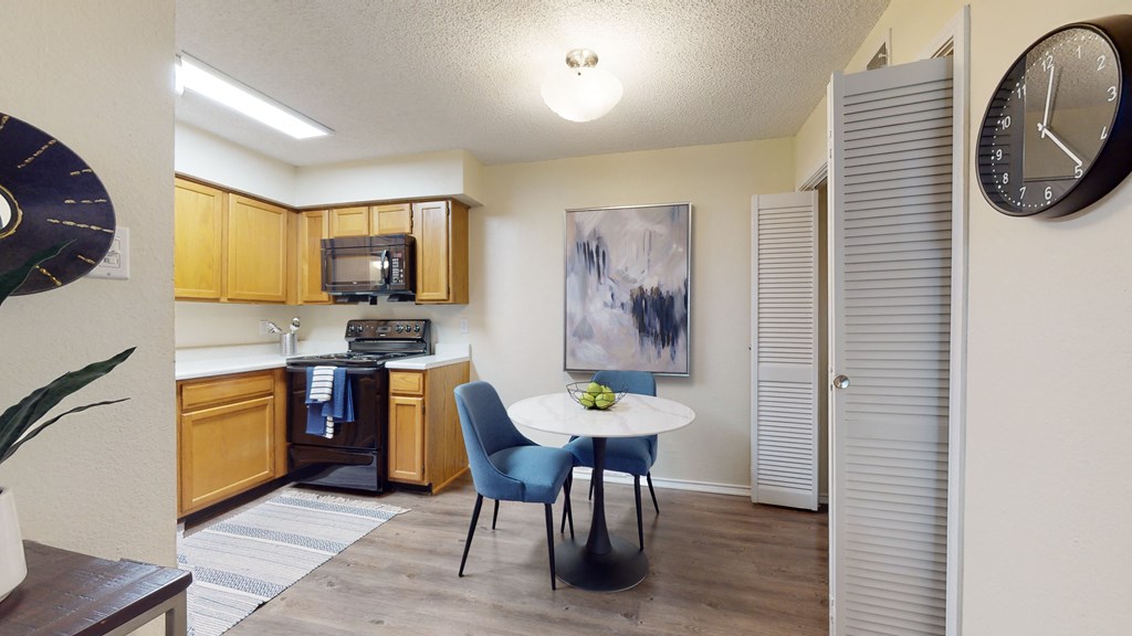 Hilton Head Apartments Kitchen & Dining