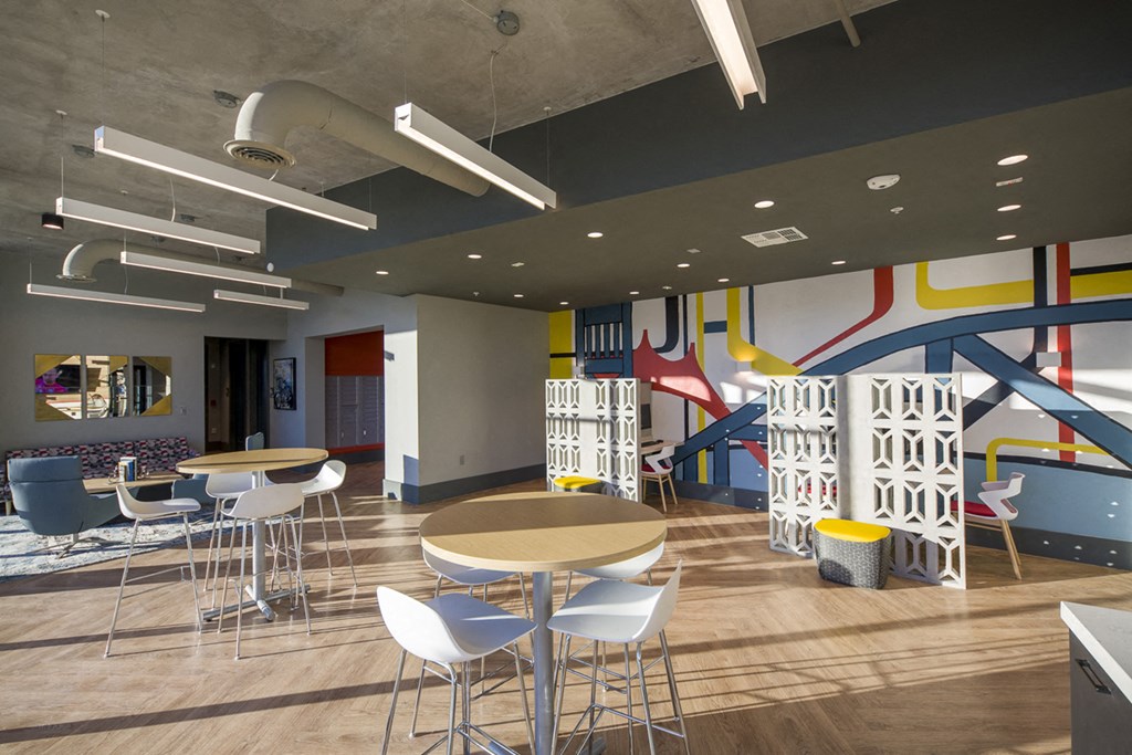 Lofts at Jefferson Station Internet Cafe