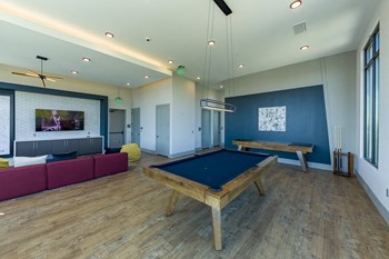 Lofts at Brooklyn Downtown Jacksonville FL | Lounge - Photo Gallery 6