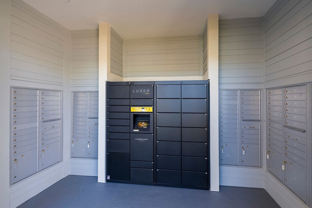 Macie Creek Apartments Luxer Package System