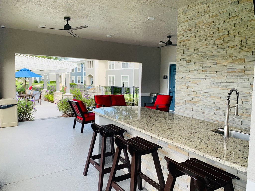 Madalyn Landing Outdoor Summer Kitchen