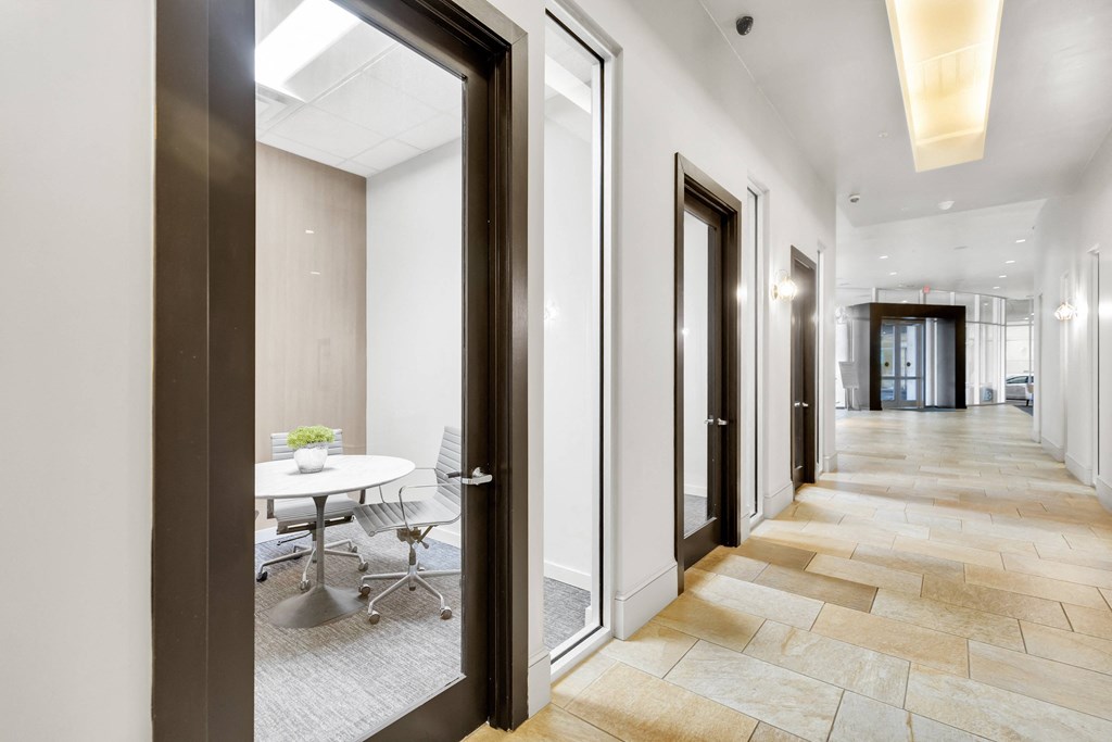 Allure Hermann Park | Meeting Room