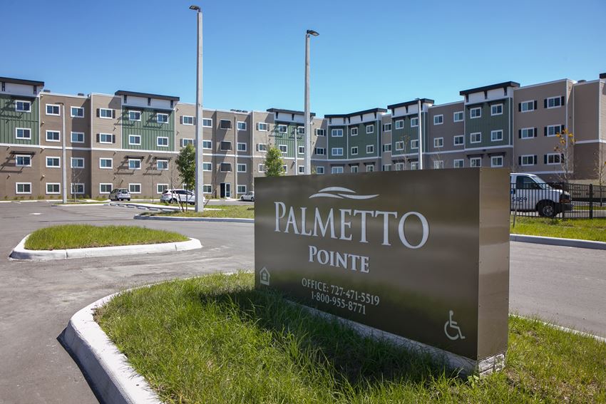 Palmetto Pointe | Exterior Sign - Photo Gallery 1