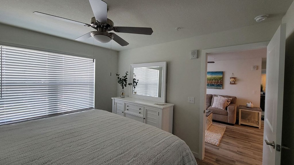 Macie Creek Apartments Bedroom