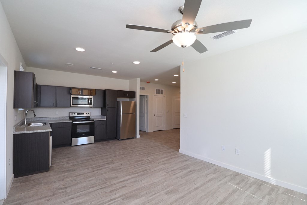 Sydney Trace Apartments Kitchen