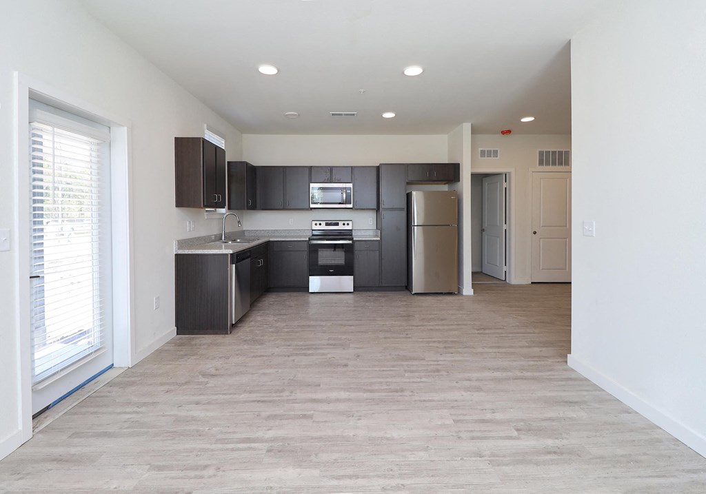 Sydney Trace Apartments Kitchen