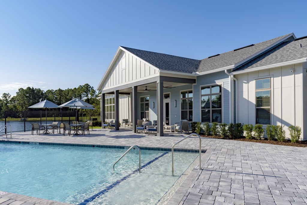 Sydney Trace | Jacksonville, FL