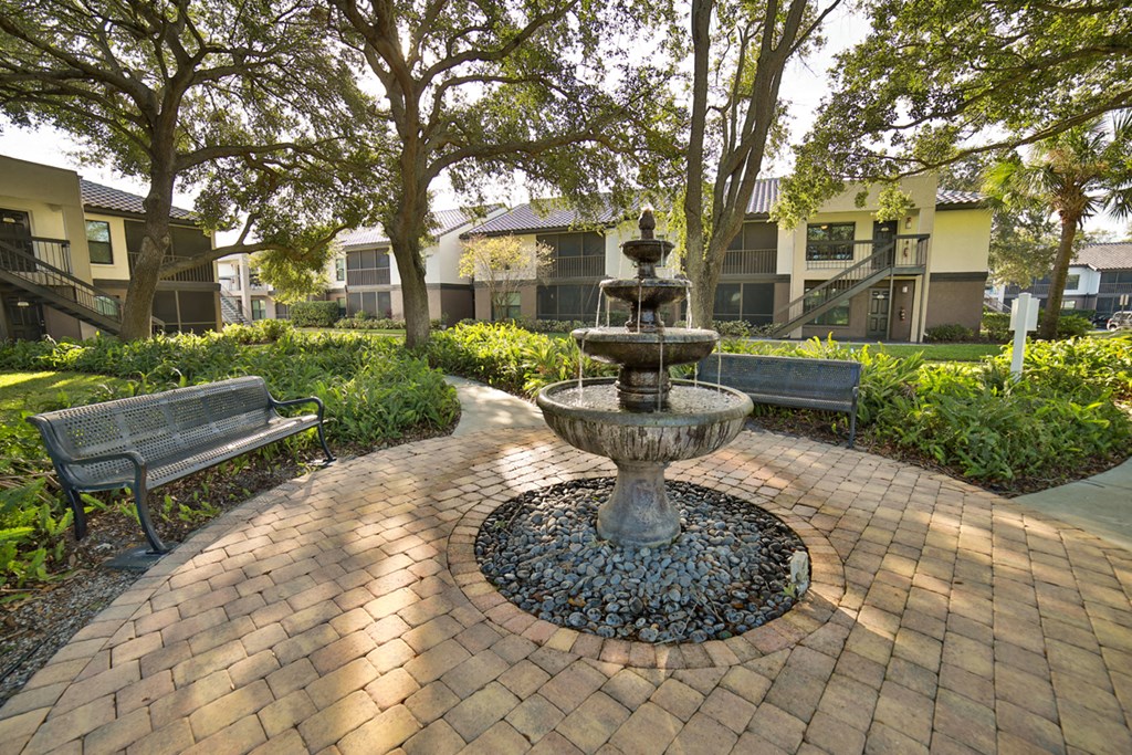 The Palms of Clearwater Apartments Courtyard with Fountain