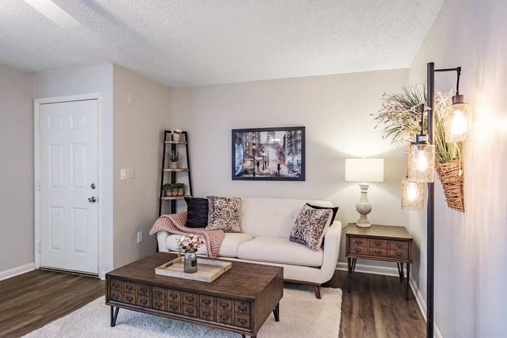 Townsgate Apartments | Plant City, FL | Spacious Floor Plans
