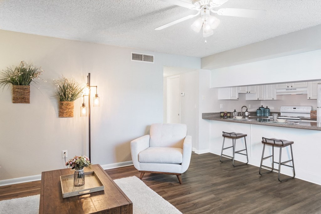 Townsgate Apartments | Plant City, FL | Spacious Floor Plans