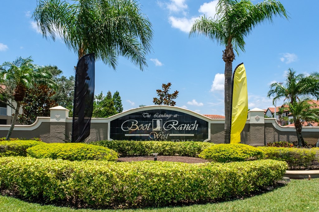 The Landings at Boot Ranch | Palm Harbor FL | Building Exterior