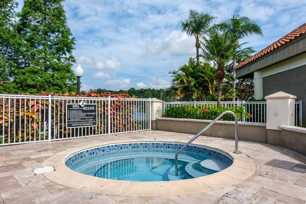 The Landings at Boot Ranch | Palm Harbor FL | Resort Style Pool & Hot Tub