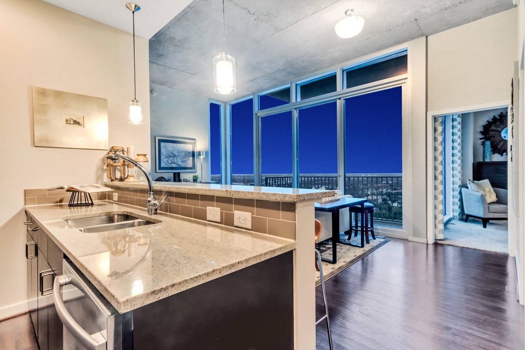 Allure Hermann Park | Kitchen with Stainless Steel Appliances