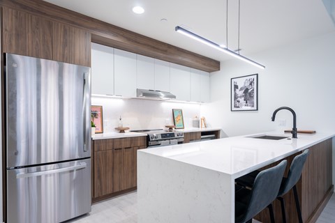 606 Walnut Street Studio-2 Beds Apartment for Rent