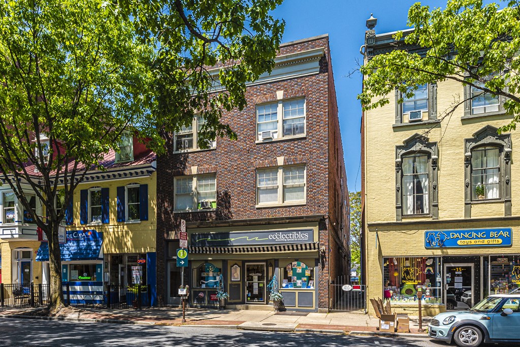 a building on the corner of a city street