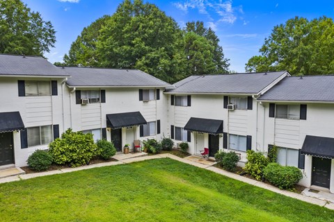 Green Outdoor Space at The Oaks Gate City, Greensboro, 27405