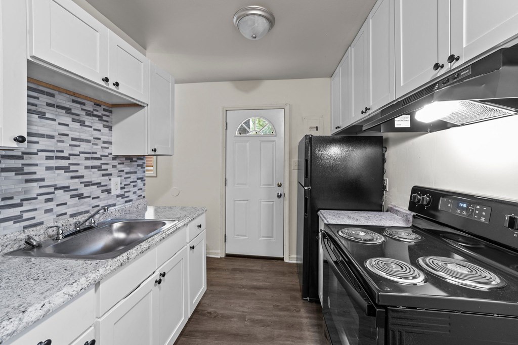 Black Appliances at The Oaks Gate City, Greensboro