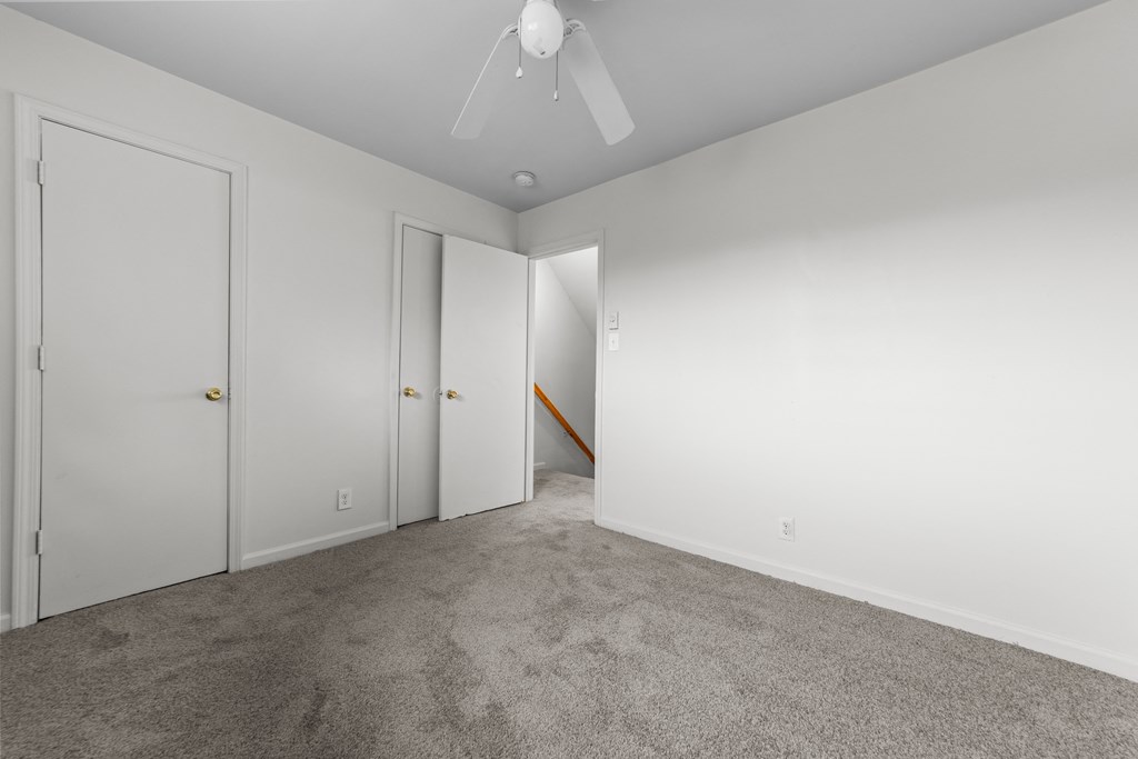 Lush Wall-To-Wall Carpeting In Bedrooms at The Oaks Gate City, Greensboro, North Carolina