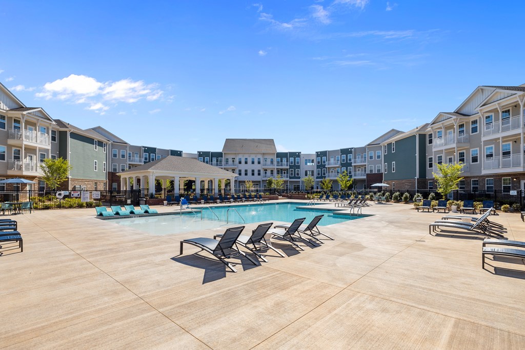 Resort Style Pool with Large Sun Shelf and In-Water Loungers at The Address Galleria, North Carolina