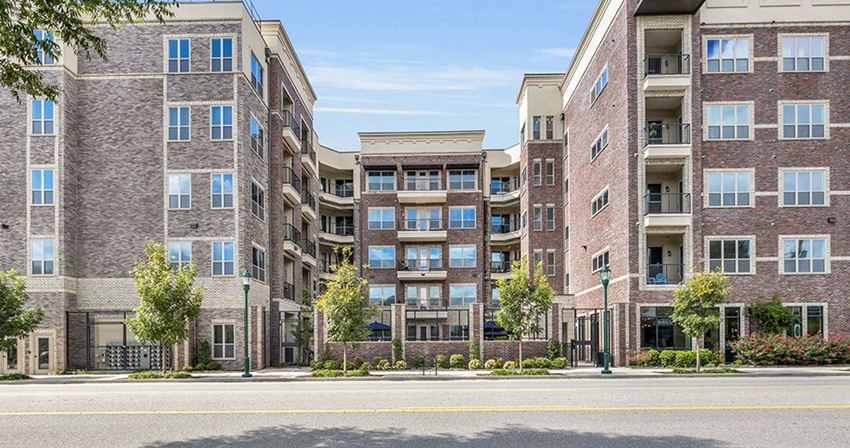 17 Broad | Chattanooga, TN
