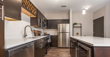 1900 Canterfield | West Dundee, IL - Photo Gallery 6
