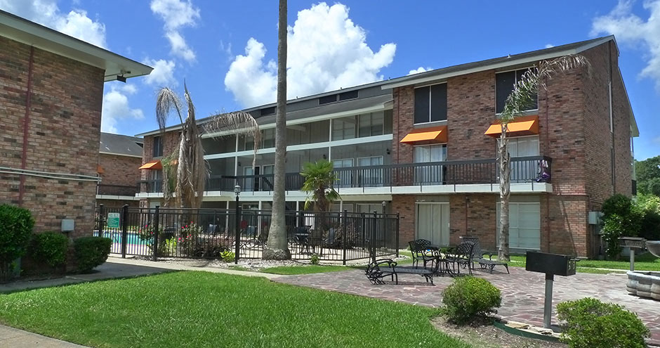Willow Gardens Apartments | Lafayette, LA