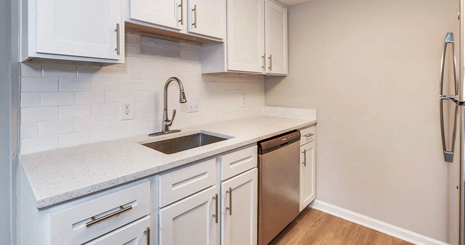 Sparrows Point Townhomes & Apartments | Virginia Beach, VA