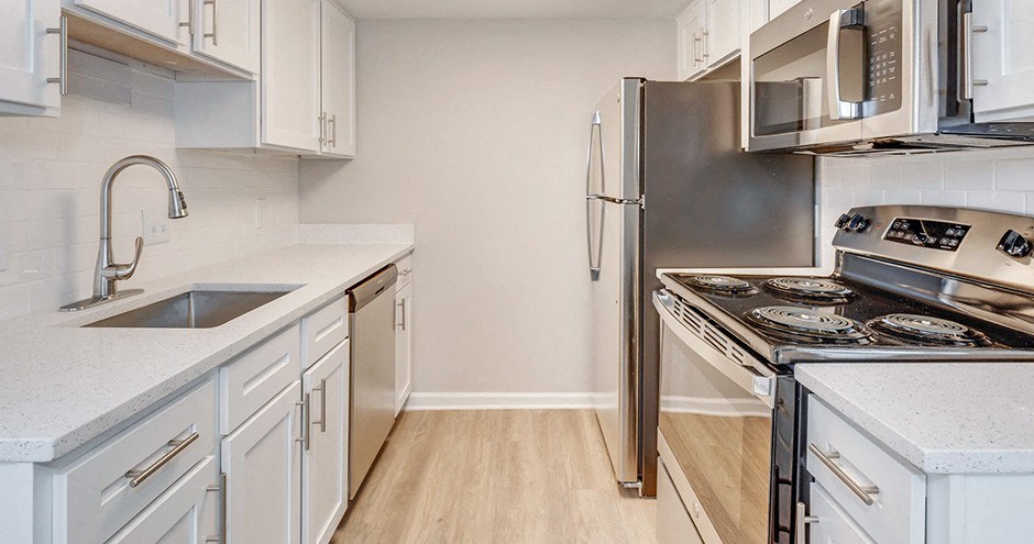 Sparrows Point Townhomes & Apartments | Virginia Beach, VA